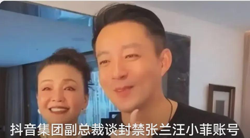  
 
 
 
总部一倒，分号全乱了套。百十家加盟店顾不上看热闹，抄起手机就开直