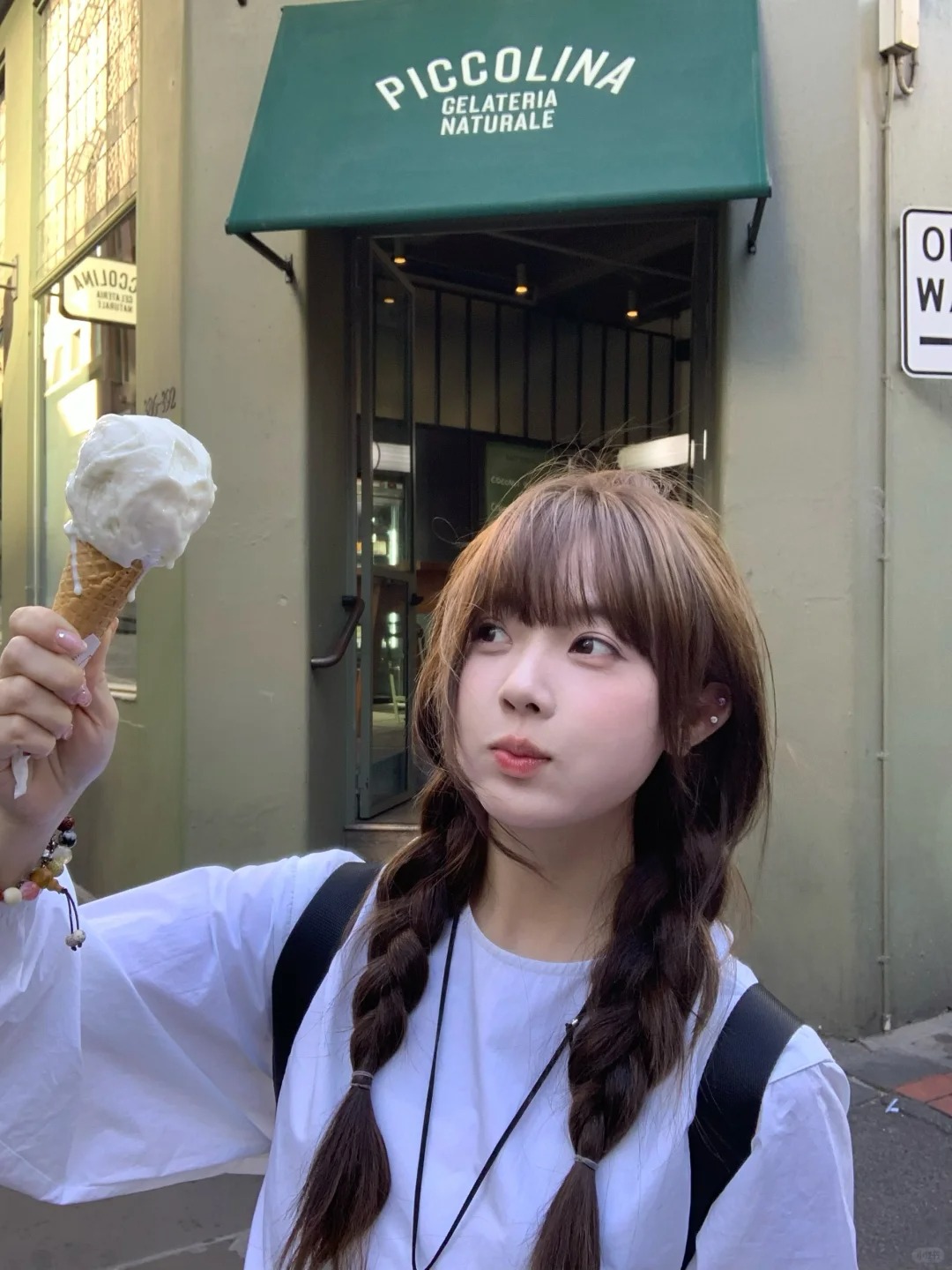 朋友说我在旅行的时候最漂亮！！！
墨尔本的咖啡好喝雪糕也很好吃
每天都在吃gel