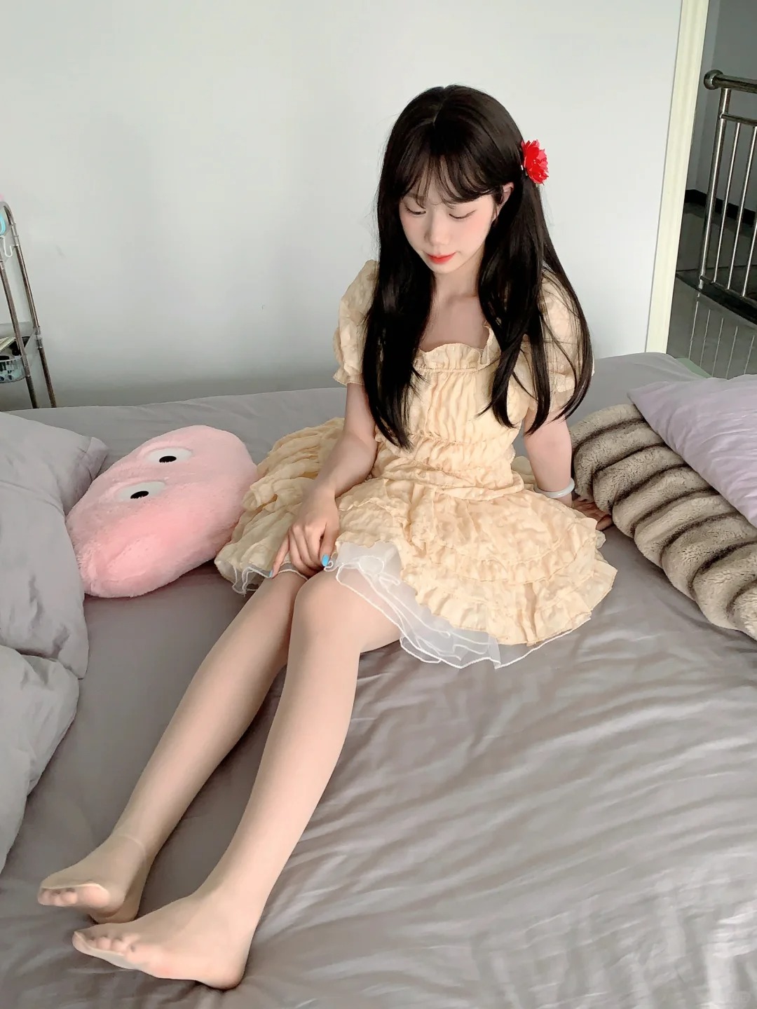穿新裙子啦⌯ᕑᗢᓫ⌯ಣ
我宣布今天做一天甜妹💒穿上这双🧦真的好米好米！！