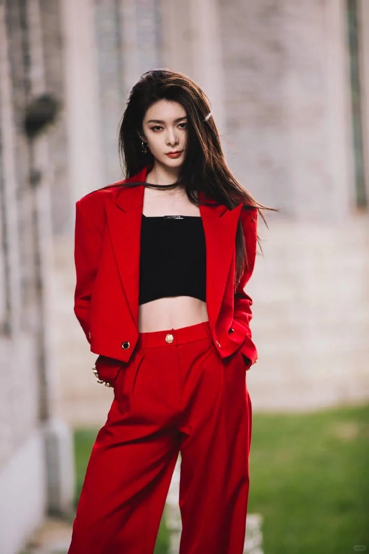 顶级Alpha｜西装是傅菁的统治区