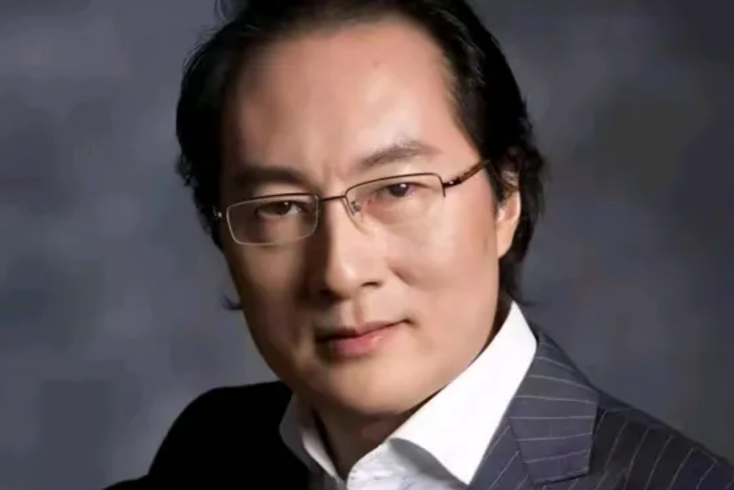 上海广播电视台的大咖人物刘家桢，他既是上海电视台纪实频道主持人，从1993年开始