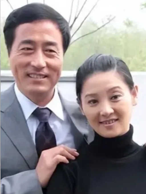 杨立新徐帆师徒情深，共绘演艺佳话