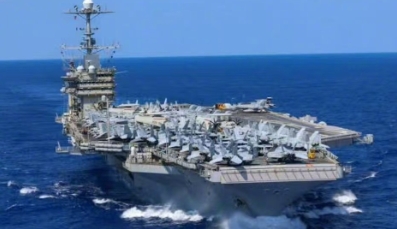 美国海军透露，在2月12日深夜，美国海军“尼米兹”级核动力航空母舰“哈里·杜鲁门