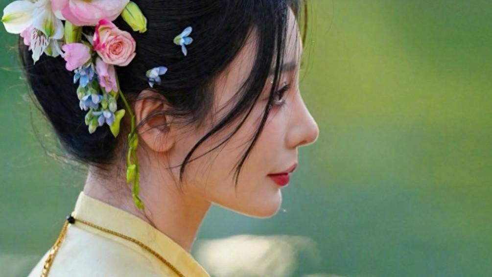 柳岩妈妈谈婆媳相处之道，一句话暴露内心，网友：替柳岩不值