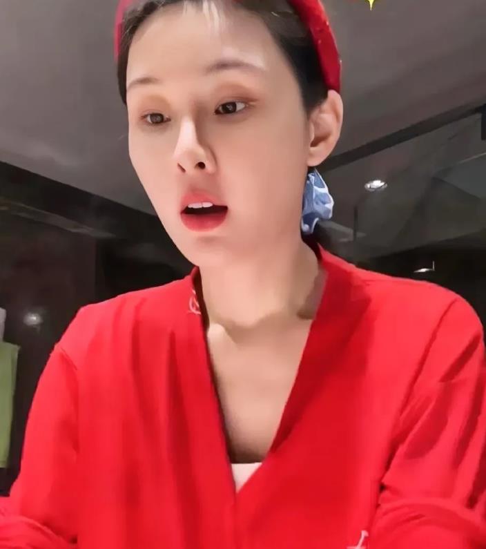我妈活了大半辈子，说到张颖颖的时候我觉得她说的特别有道理。她说你别看张颖颖现在看
