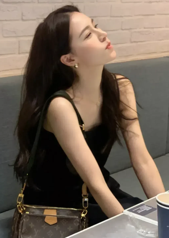 有这样的老婆，上辈子肯定是拯救世界。