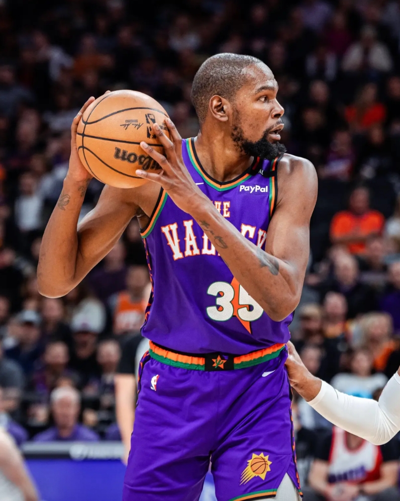 太阳队114:106爵士队，这两点表现有收获也有担忧

1、太阳队这个减法还是有