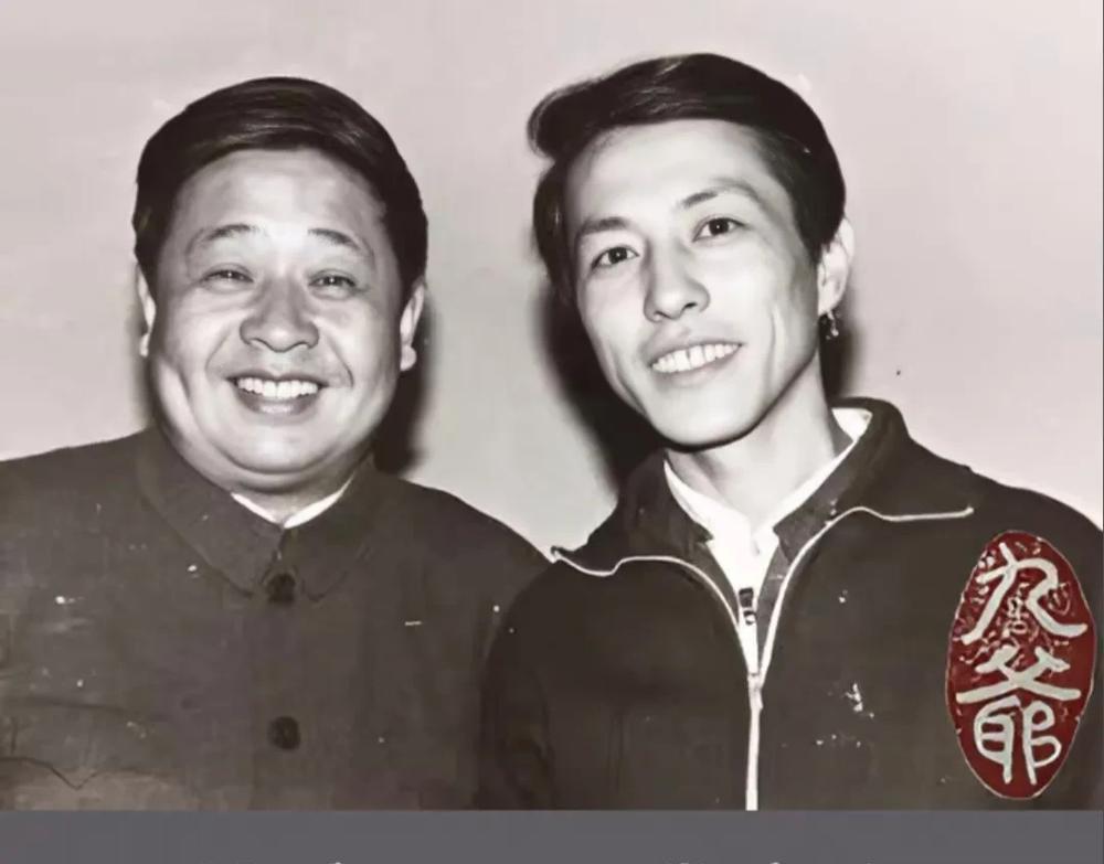 马季和常宝丰真是有缘分！

年龄差：马季比常宝丰大十三岁，算是老大哥。

辈分：