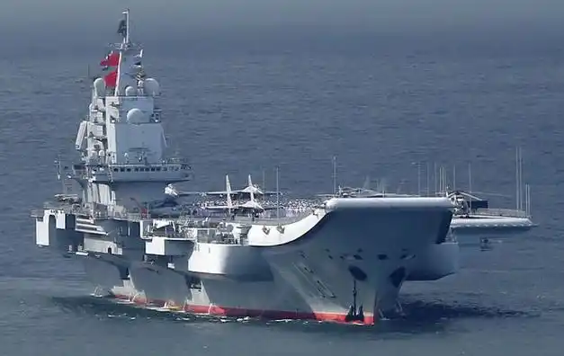 为什么辽宁舰的出场率比山东号要高？

这么说吧，辽宁舰就相当于驾校的教练车，山东