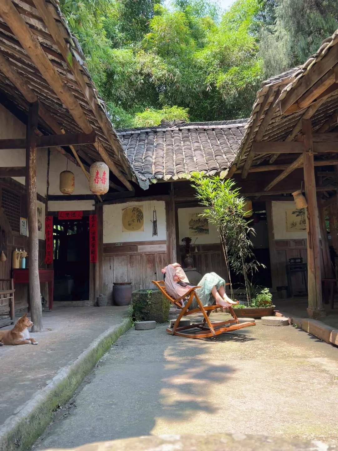 做一次精神村民｜我深深地爱着这片土地
.
中国人对土地的热爱大概是刻在骨子里的
