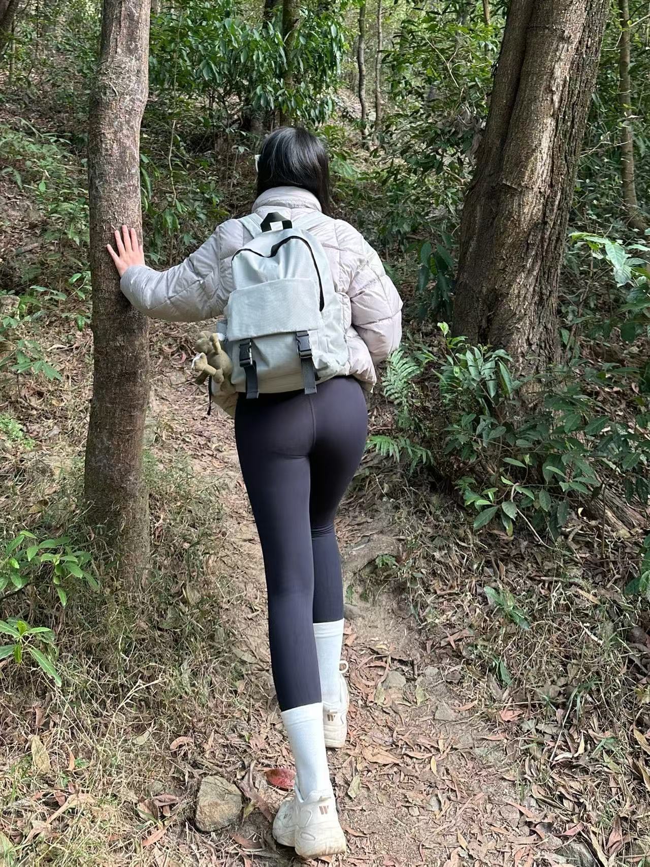 冬天我只能这么穿去爬山哈哈哈哈