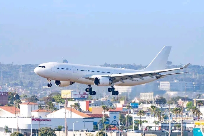 欧洲空中客车公司正积极筹划向中国输出逾百架宽体客机，这一重磅消息来自法新社的报道
