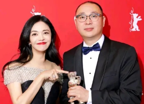 热搜第一！姚晨，于凌晨官宣喜讯！
2025年2月23日凌晨3点，当多数人尚在睡梦