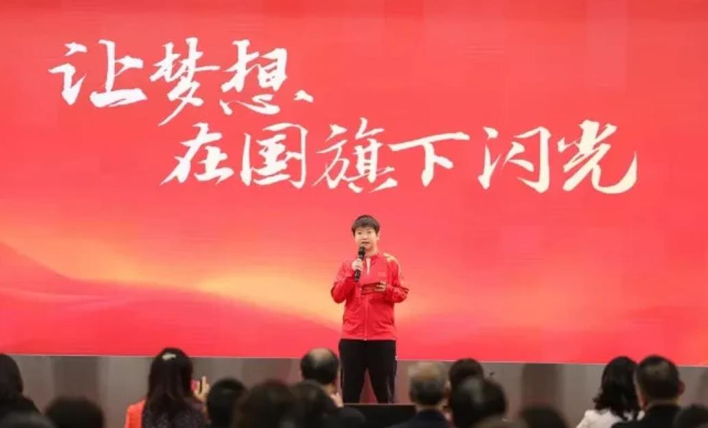 孙颖莎接受《乒乓世界》，回望24展望25，说了4句话

1、2024年自己经历有