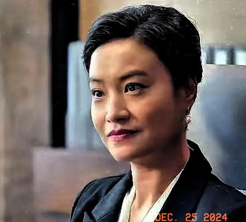 《我是刑警》里那个头发蓬乱、眉毛粗犷的农村妇女蔡玉琴，让多少观众误以为是从乡下请
