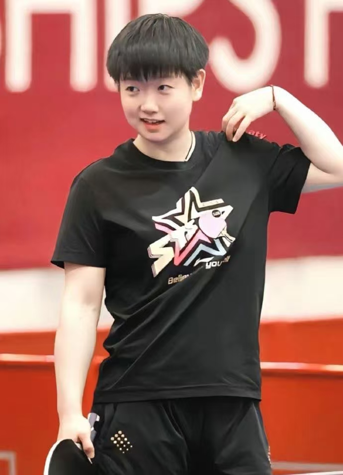 乒乓球界的攀比风气，似乎已经渗透到场内外的每个角落