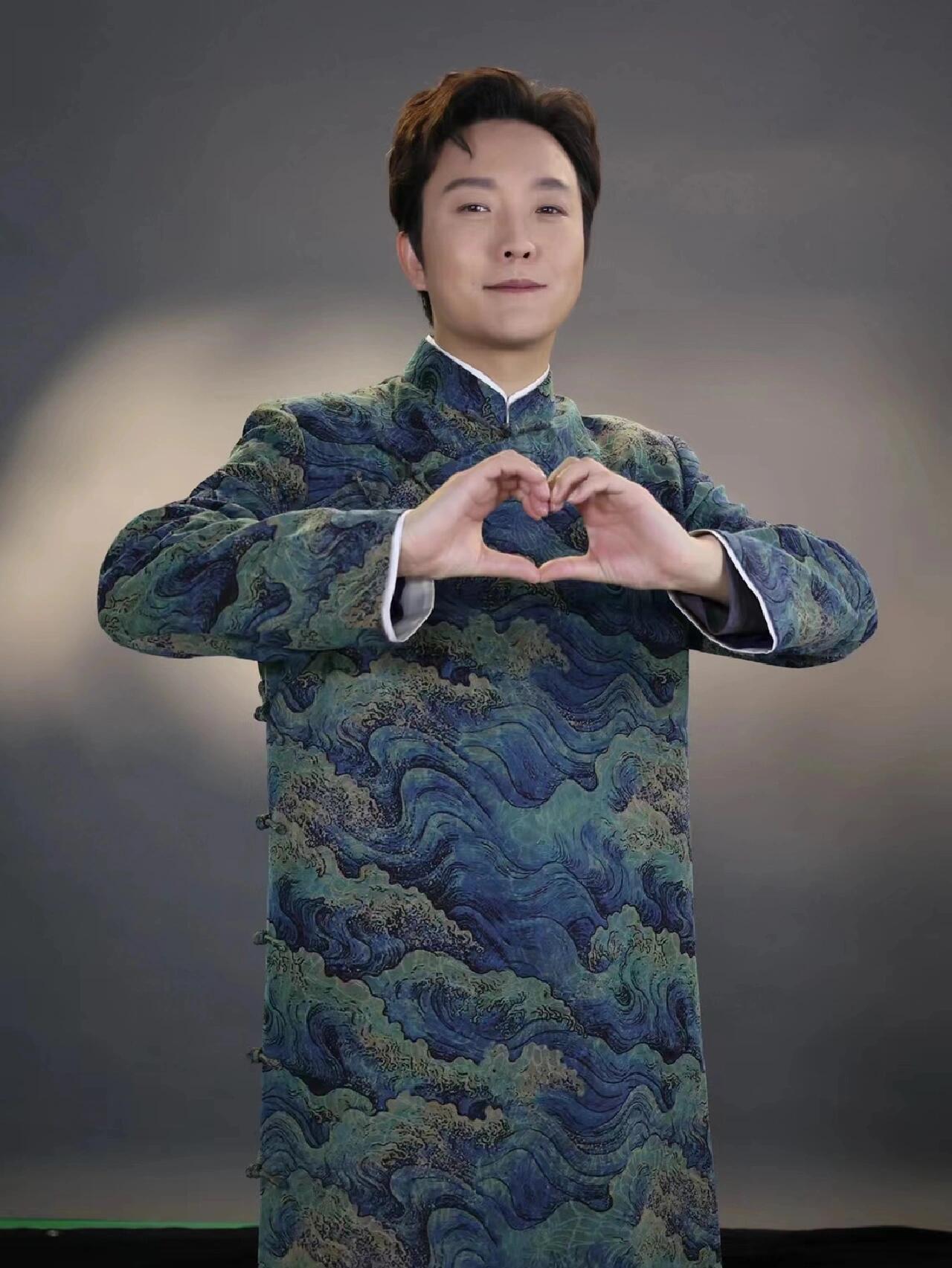 艺术家李玉刚