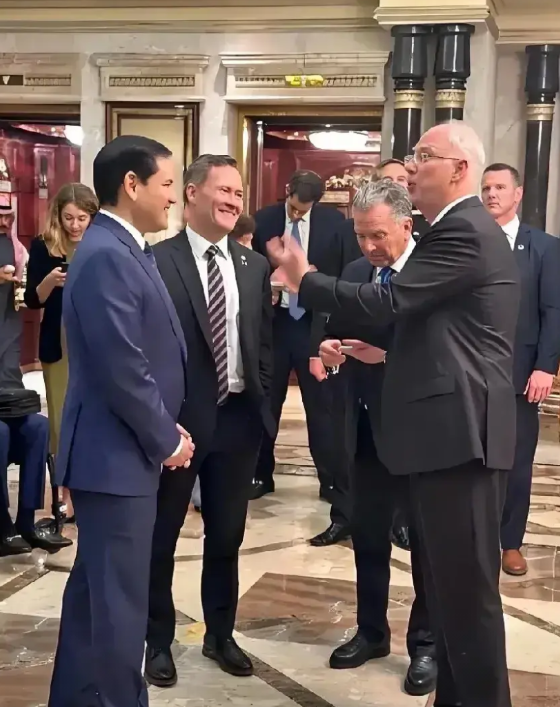 美俄谈判，给中国提了三个醒。

1、打铁先得本身硬！加强自身军事力量！加强自身经