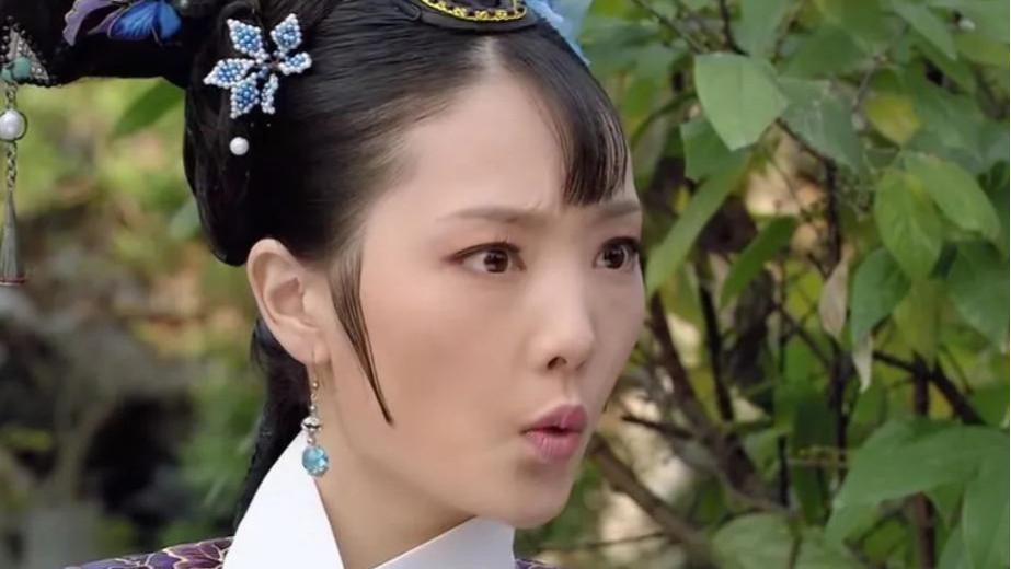 甄嬛传女演员自爆肇事逃逸，网友：铁锅炖自己，戏里戏外一样愚蠢