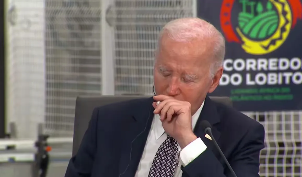 拜登在下台前最后使一次坏。老拜登四年任期坏事做绝，挑起俄乌战争，中东战争，朝韩断