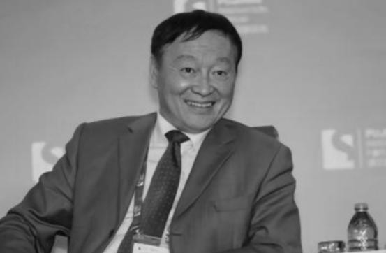 上世纪90年代，中芯国际的原董事长江上舟以一名癌症患者的身份真情打动了在美国工作