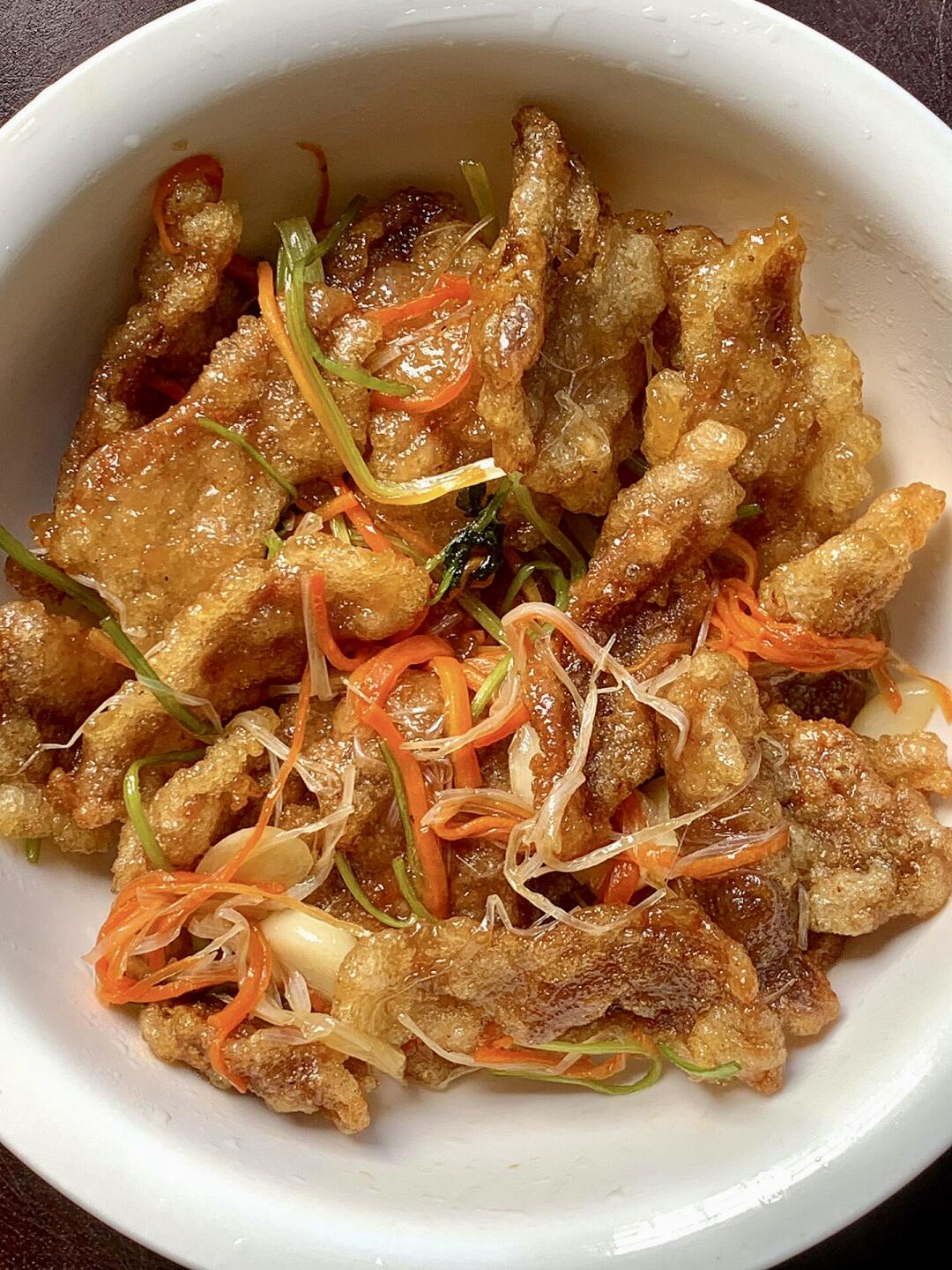 谁能拒绝这盘香酥酸甜的锅包肉啊！！