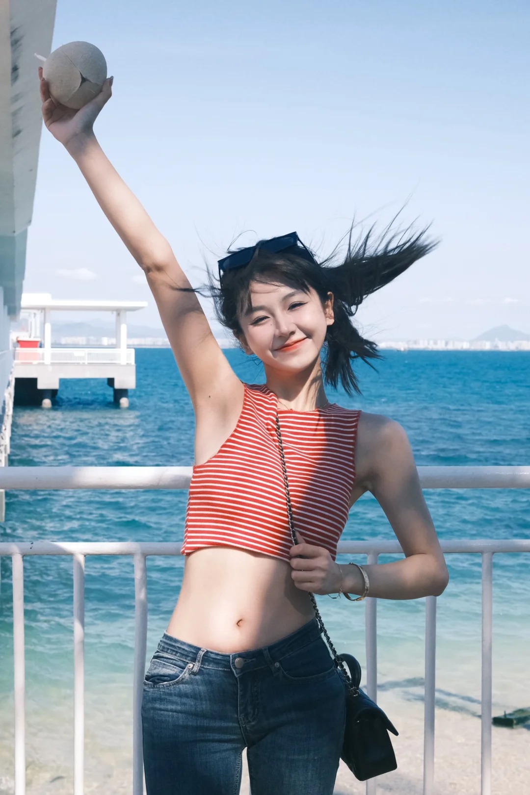 向上的生命力比皮囊更有杀伤力
逃离💨江浙沪的阴雨天
去三亚感受热带的海风了
有