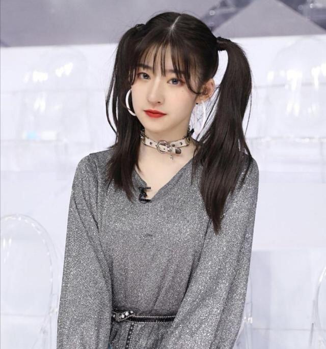 王思聪对黄一鸣女儿的认可与家庭价值的传承