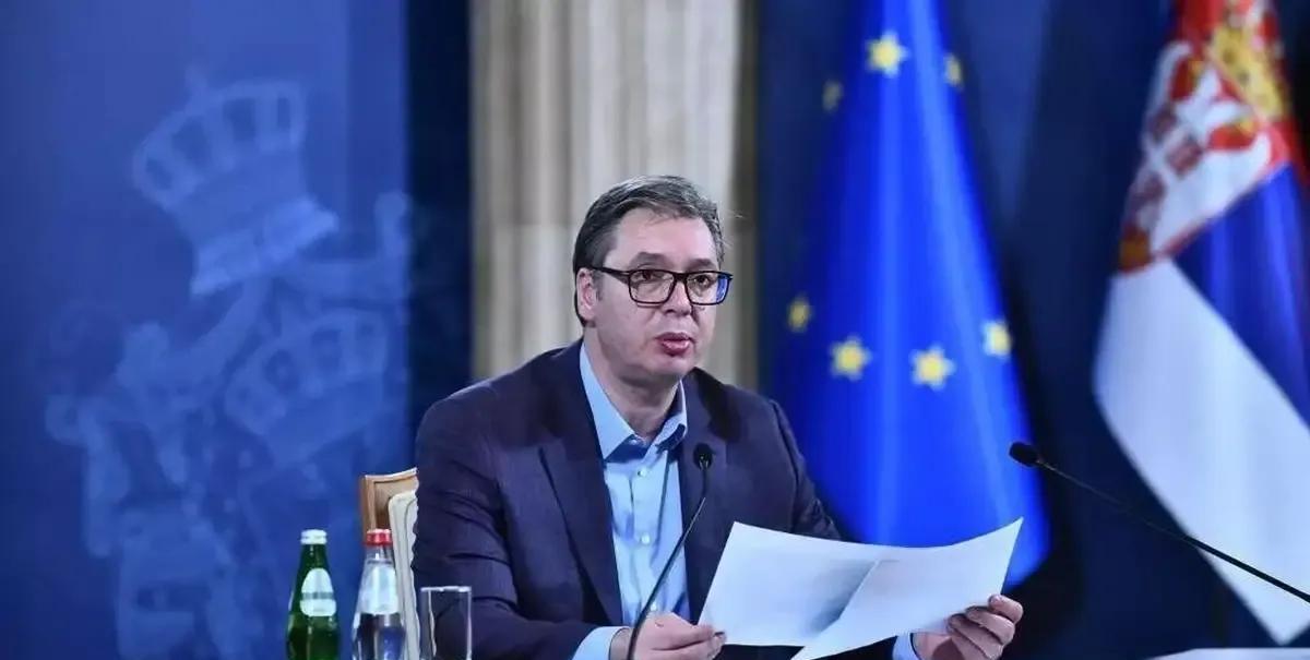 塞尔维亚总统武契奇总是摇摆不定，塞尔维亚在联合国大会上投了赞成票，支持乌克兰，谴