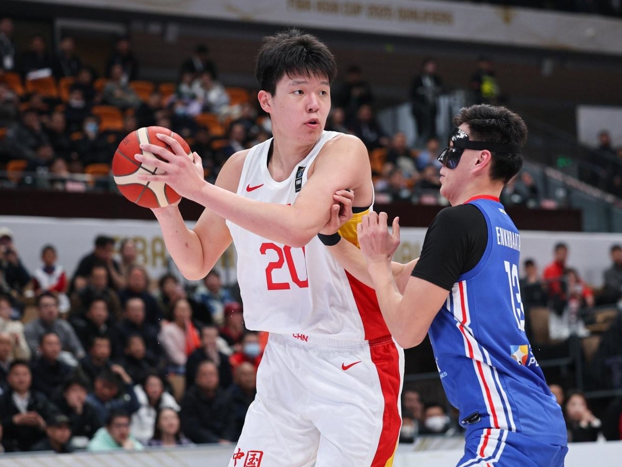 ESPN模拟2025年NBA选秀大会顺位，杨瀚森排在52顺位，比当年王哲林的实际
