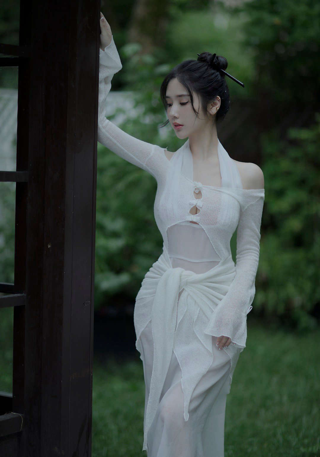 秀色掩今古荷花羞玉颜定格美丽微