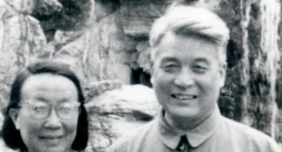 2023年，“两弹元勋”邓稼先夫人许鹿希，在一间仅有70平方米的小老房子里，迎来