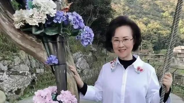 琼瑶葬礼 皇冠做法引众怒！拒绝合葬！一封信彻底揭开平家人的丑恶