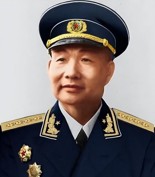 肖劲光聊往事，李鸿章遗言成真，海军梦起航