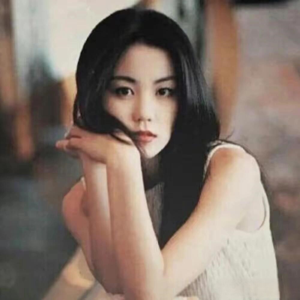 王菲：永恒的传奇，时代的印记