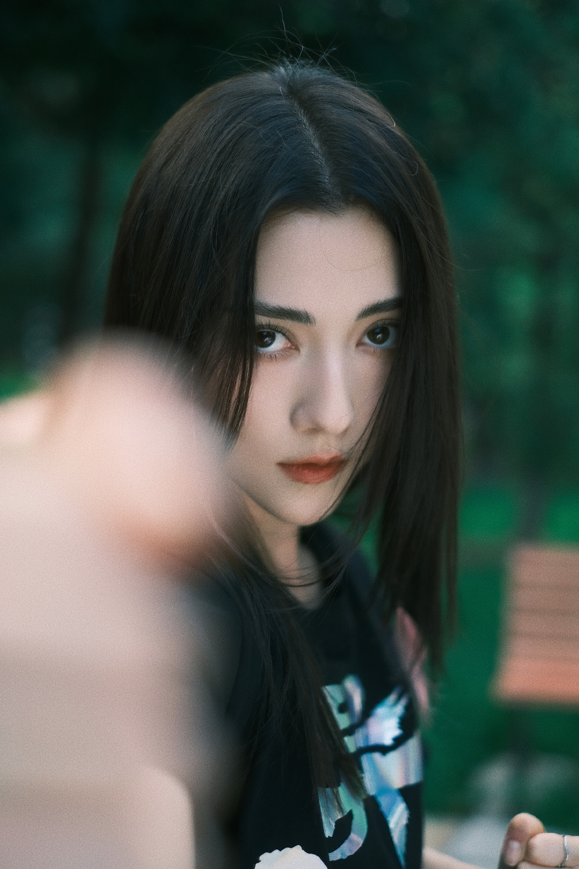 娜然造型酷飒吸睛