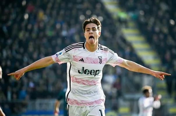 尤文24场不败，水分太大！
尤文图斯2比2平威尼斯，遭遇意甲四连平。如果不是弗拉