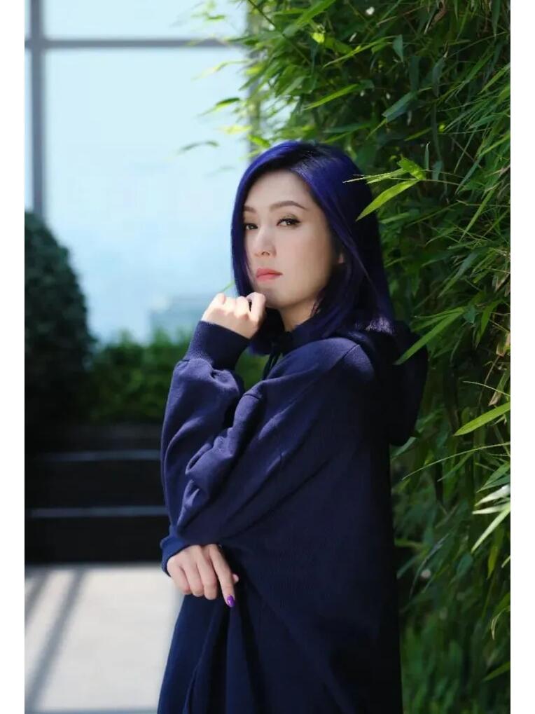 杨千嬅，中国香港女歌手、演员
