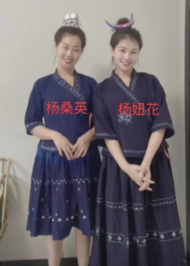 杨妞花姐姐杨桑英嫁到江苏南通的房子宽敞明亮
成年后的姐妹俩都生活的很幸福 也许父