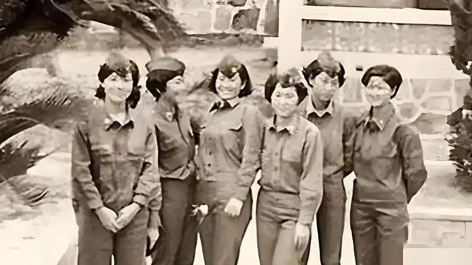 7名军统姑娘被日本鬼子围住，她们接下来举动直接让鬼子追悔莫及