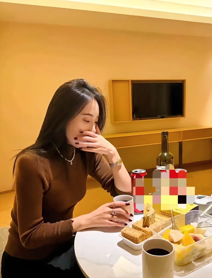 不喝不喝又喝了，唉，就爱这一口儿。