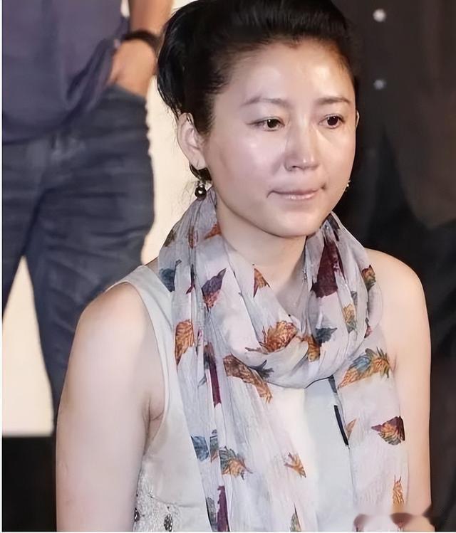 王小丫：余生好好走，病床上19字留言催人泪下，如今56岁无儿无女（毕福剑退休拿多少钱）-第19张图片-九妖电影
