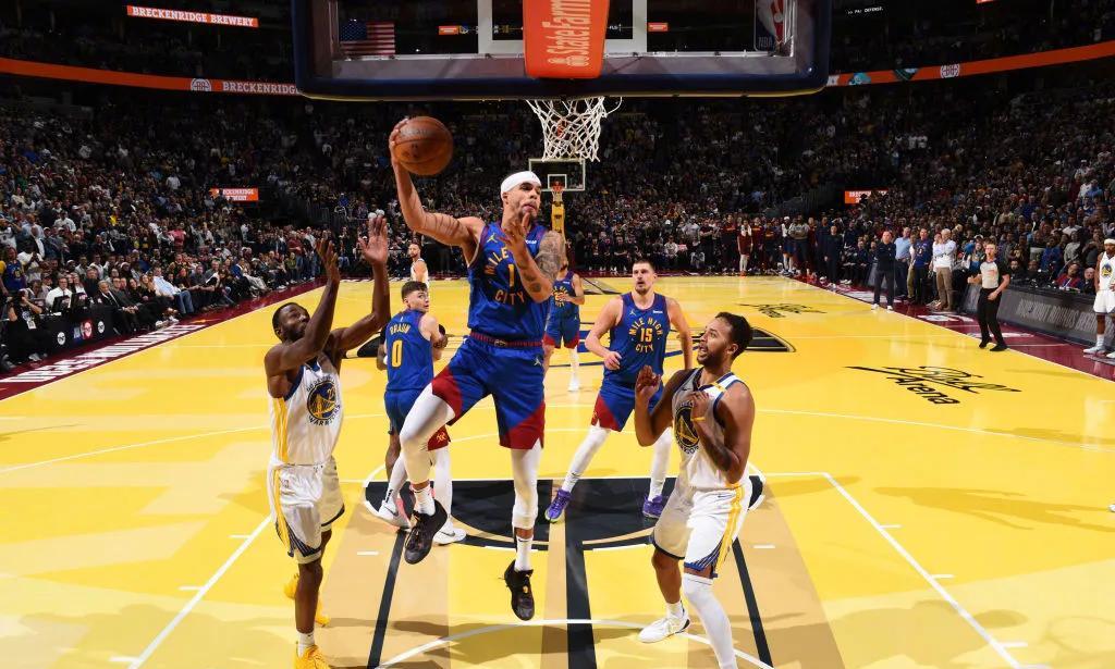 nba杯小组赛，库里24+11，约基奇狂砍38+10，掘金主场119-115险胜