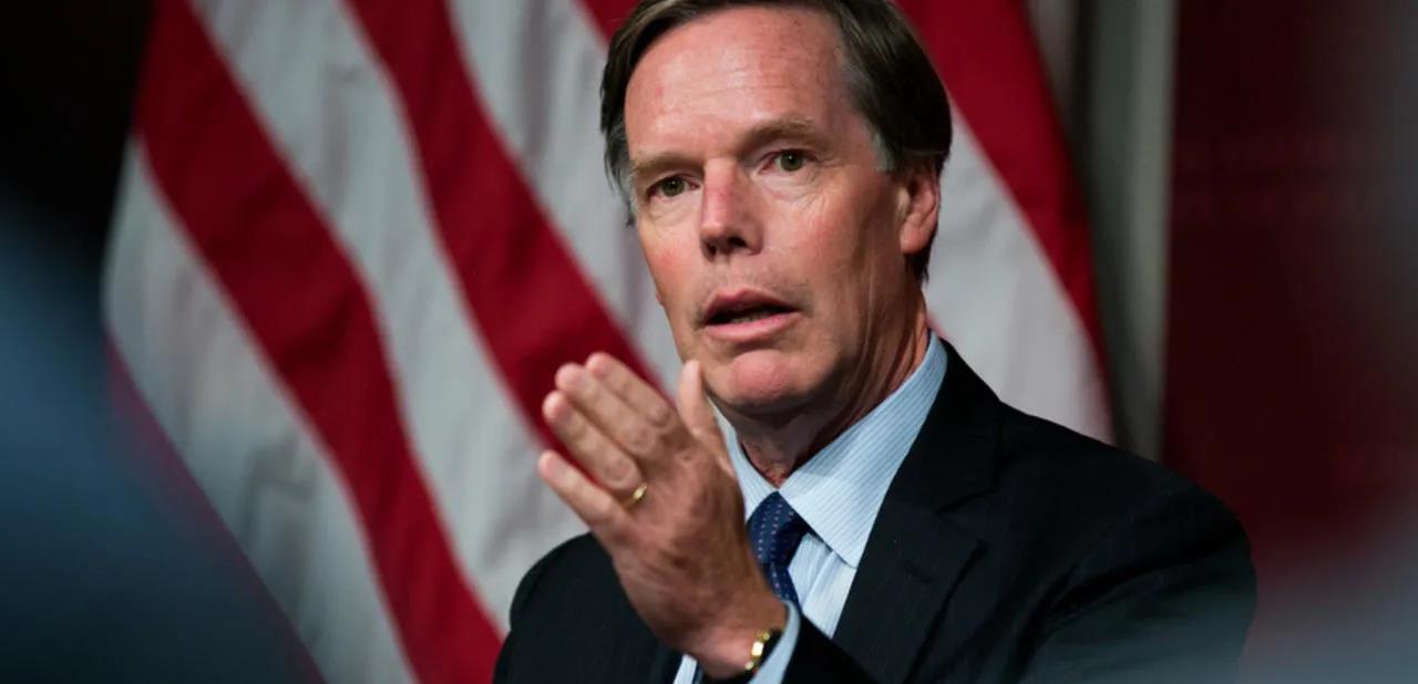 美国驻华大使伯恩斯（2月21日）写道：“在慕尼黑安全会议，联邦调查局局长克里斯托