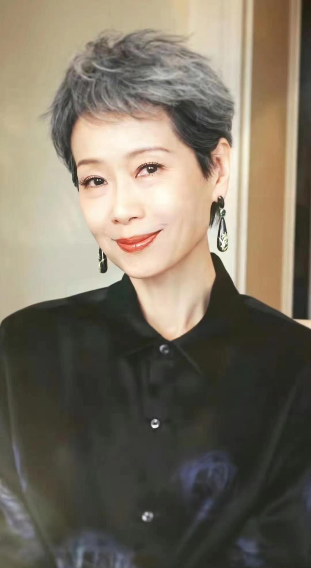 叶童——独特魅力和自信