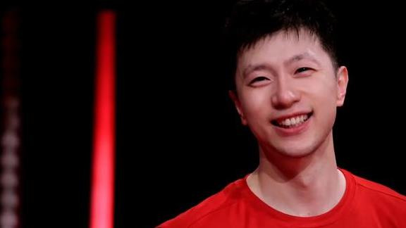 马龙：幸福喽！龙嫂新照曝光！她明艳似少女，两个儿子调皮搞怪