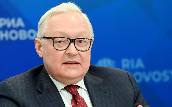 俄罗斯对美国的回应是明确的：在乌克兰问题上，俄罗斯不会退让，也不会迁就美国。如果