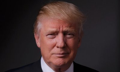 特朗普执政一月，“美国优先” 搅乱全球