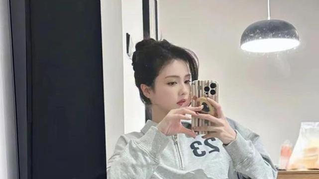 看到白鹿的素颜，我直接被惊艳到！素颜状态下的她，五官干净纯粹
