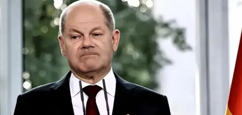 看了朔尔茨下台，才明白德国为何会支持希特勒！

德国打败后欠下的巨额赔款，美方主